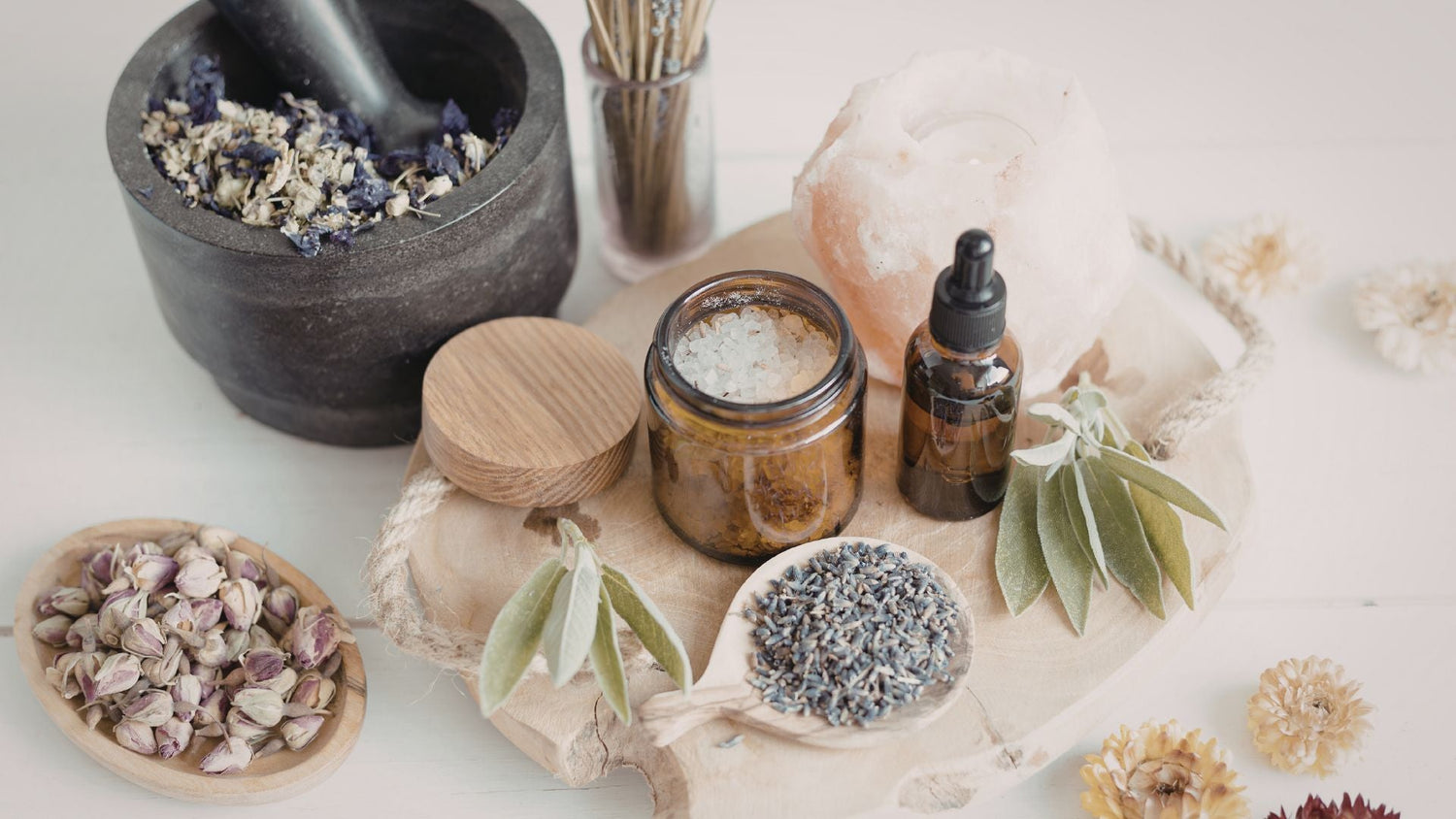 Plantes et allergies saisonnières : quels bienfaits attendre, et quelle place pour la nigelle ?